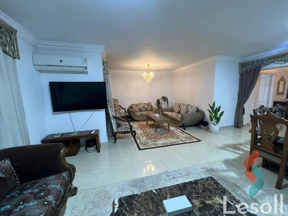 شقة للايجار اليومي بمساحة 200 متر و 4 غرف في مدينتي القاهرة شقة للايجار اليومي بمساحة 200 متر و 4 غرف في مدينتي القاهرة