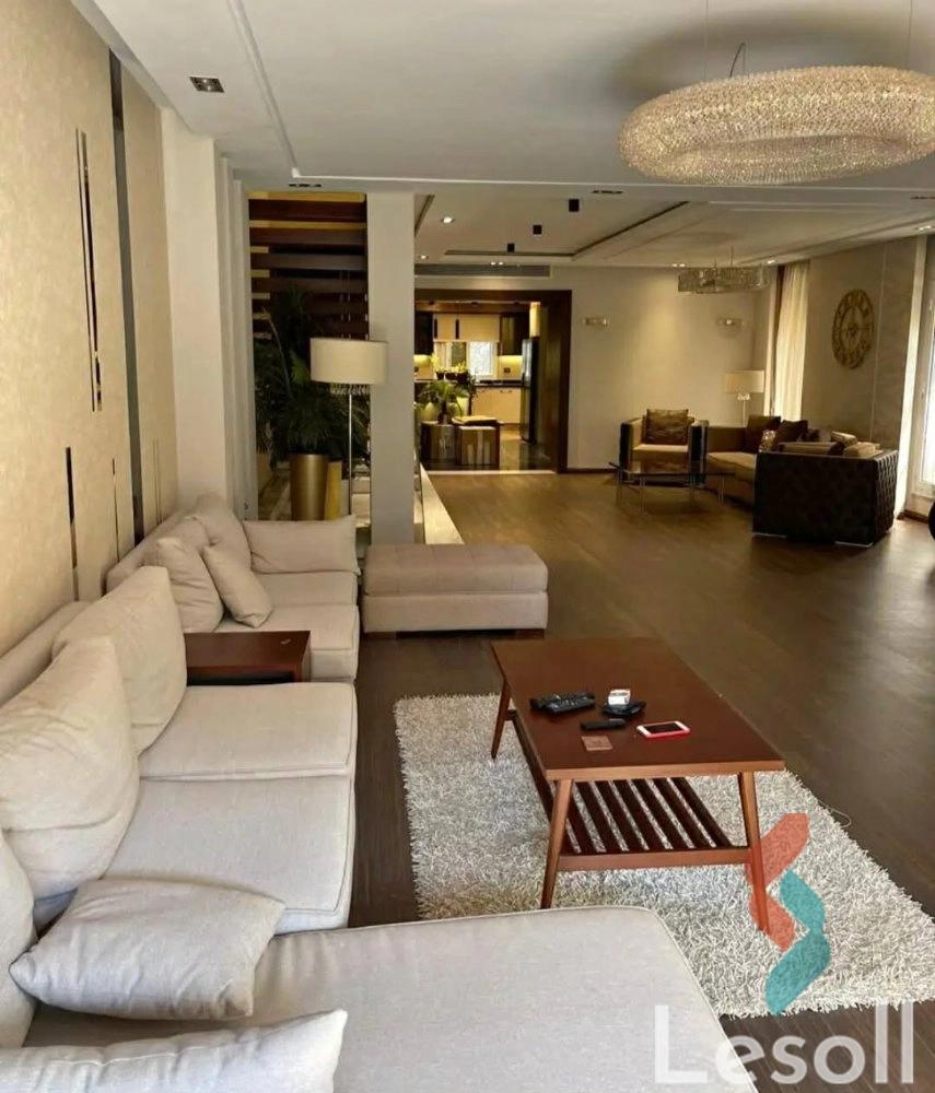 Villa for sale with an area 300 meters and 5 rooms in 5th Settlement Cairo - Image 4