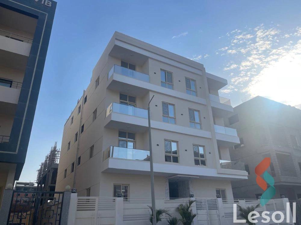 Apartment for sale with an area 160 meters and 3 rooms in 5th Settlement Cairo - Image 3