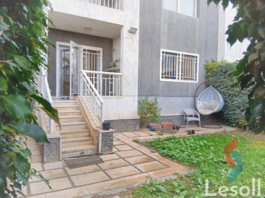 شقة بحديقة للبيع بمساحة 189 متر و 3 غرف في مدينتي القاهرة