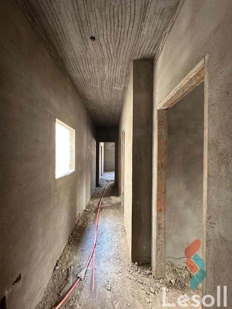 Apartment for sale with an area 195 meters and 3 rooms in 5th Settlement Cairo - Image 4