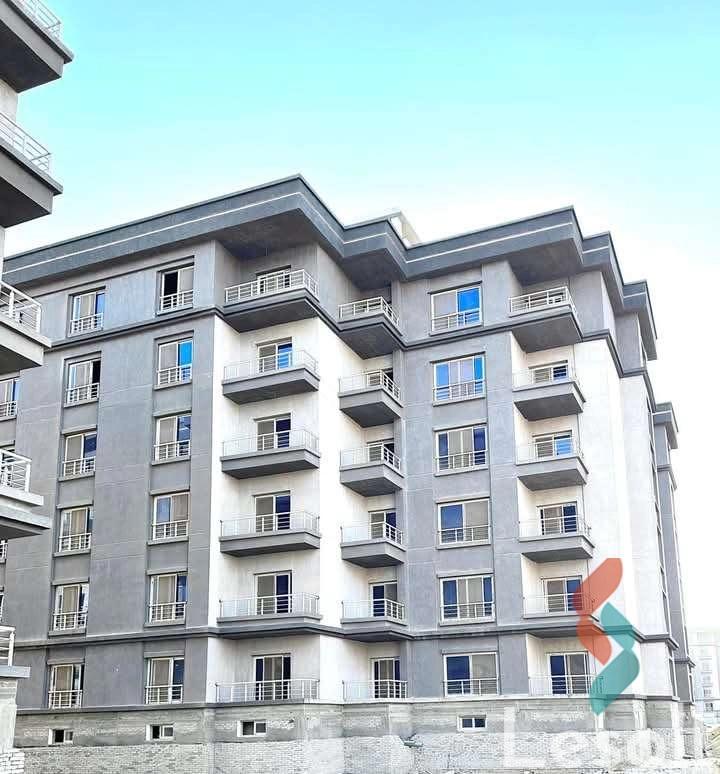 Apartment for sale with an area 150 meters and 3 rooms in 5th Settlement Cairo - Image 2