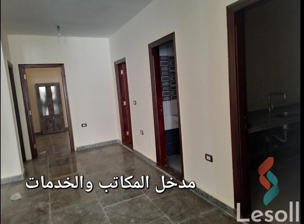 مكتب للايجار السنوي بمساحة 300 متر في المقطم القاهرة - صورة 4