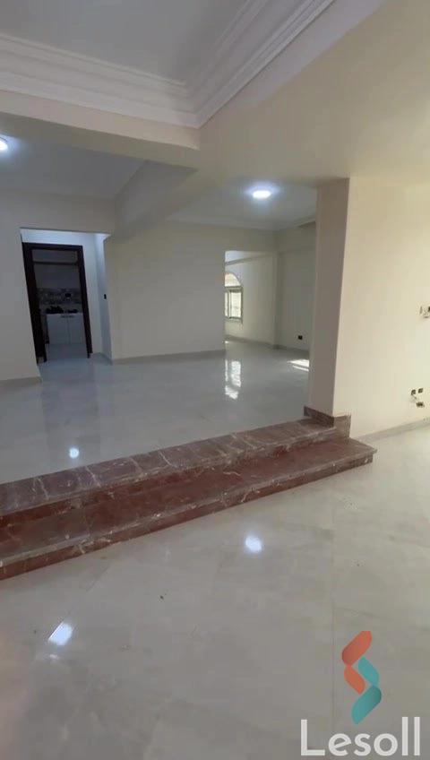 Duplex for monthly rent with an area 410 meters and 6 rooms in Zahraa El Maadi Cairo - Image 3
