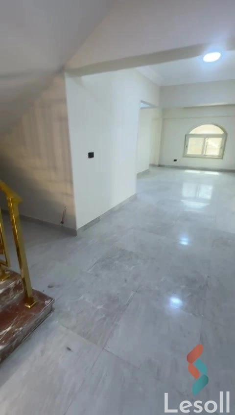 دوبلكس للايجار الشهري بمساحة 410 متر و 5 غرف في مدينة نصر القاهرة في ليسول