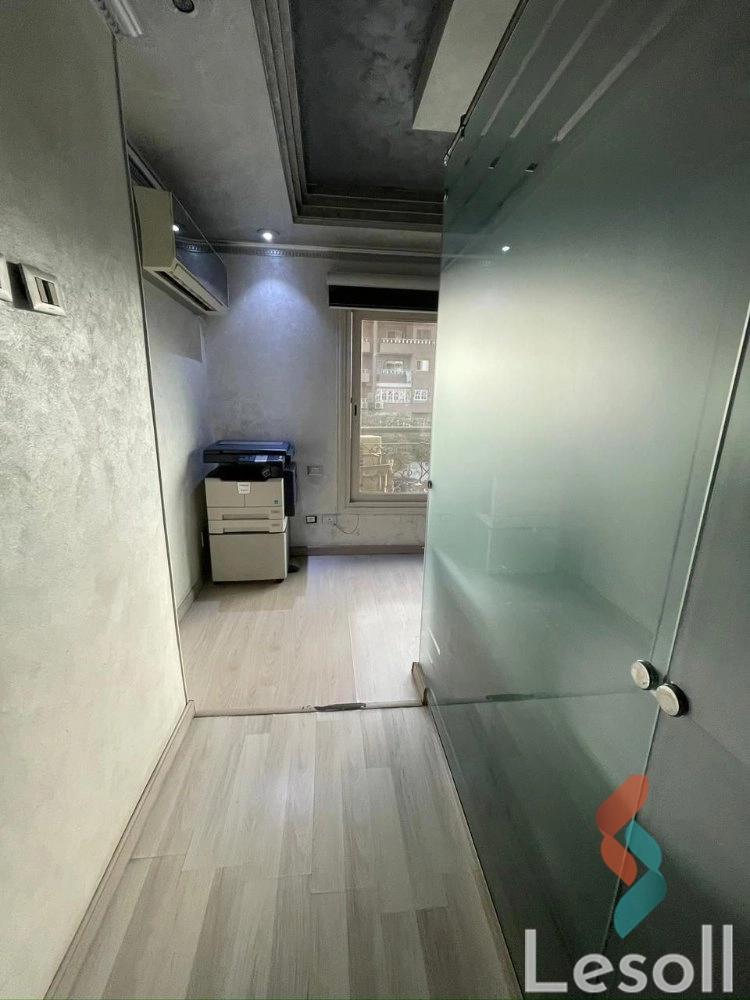 مكتب للبيع بمساحة 400 متر في القاهرة - صورة 3