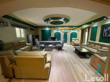 مكتب للبيع بمساحة 400 متر في القاهرة