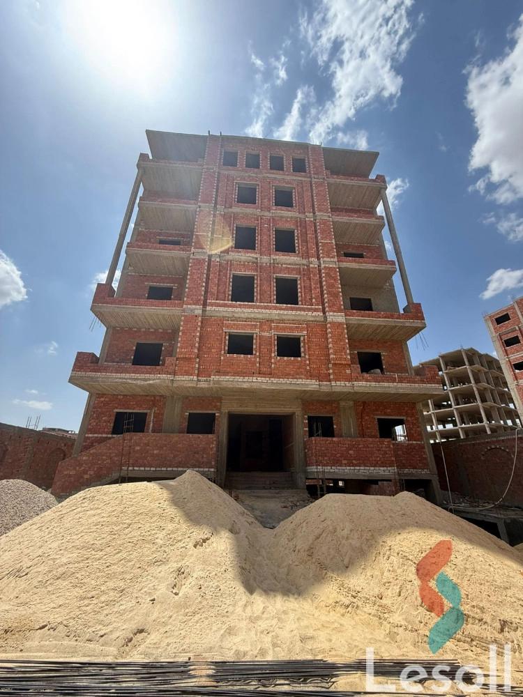 شقة للبيع بمساحة 175 متر و 3 غرف في الشيخ زايد الجيزة - صورة 2