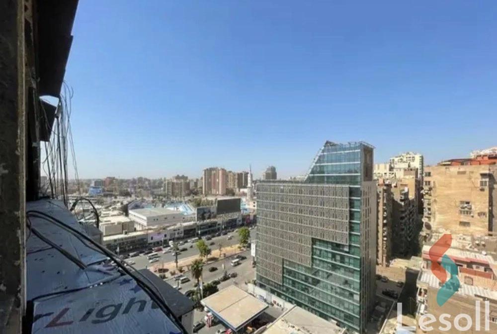 Apartment for sale with an area 300 meters and 3 rooms in Mohandessin Giza - Image 3