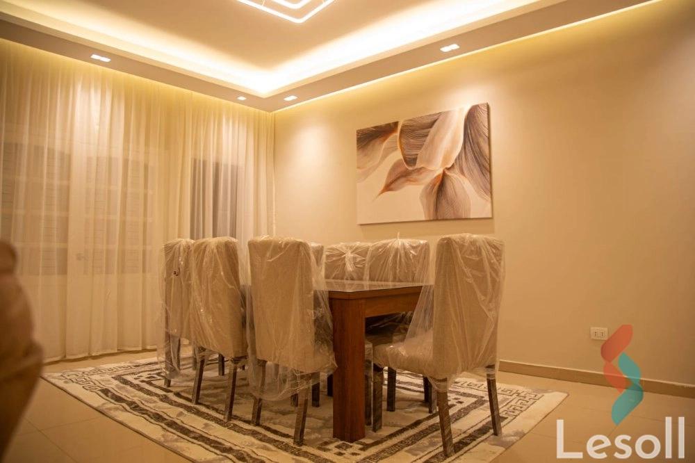 فيلا للايجار الشهري بمساحة 500 متر و 8 غرف في الرحاب القاهرة - كل الصور