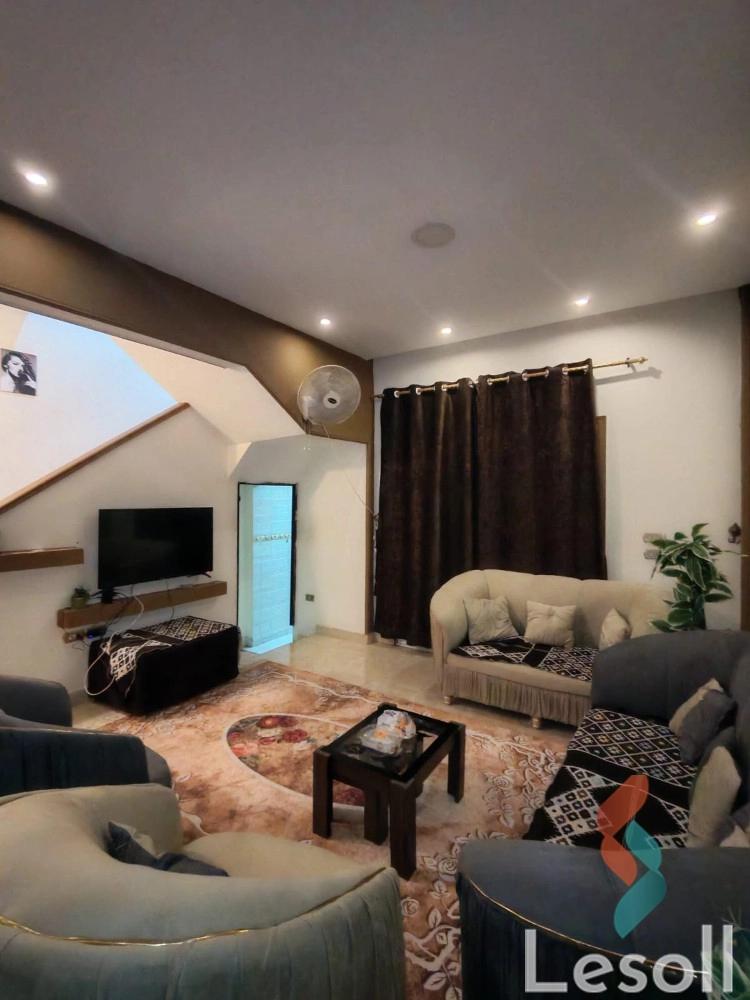 فيلا للايجار الشهري بمساحة 170 متر و غرفتان في الشيخ زايد الجيزة - صورة 2