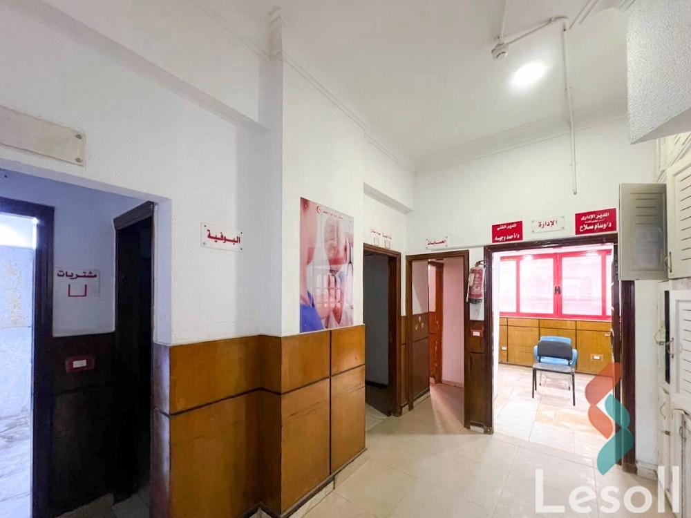 hospital for sale with an area 700 meters in Miami Alexandria - Image 4