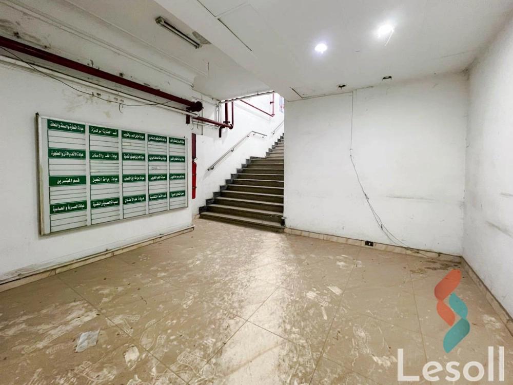 hospital for sale with an area 700 meters in Miami Alexandria - Image 2