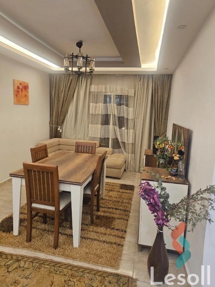 شقة للايجار الشهري بمساحة 143 متر و 3 غرف في مدينتي القاهرة - صورة 2