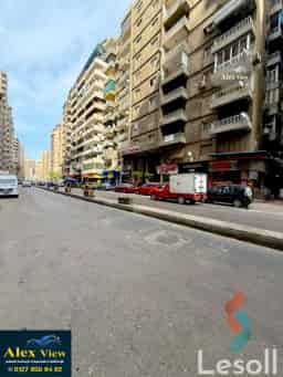 للبيع شقه مرخصه الترا لوكس في المندره خطوات للبحر