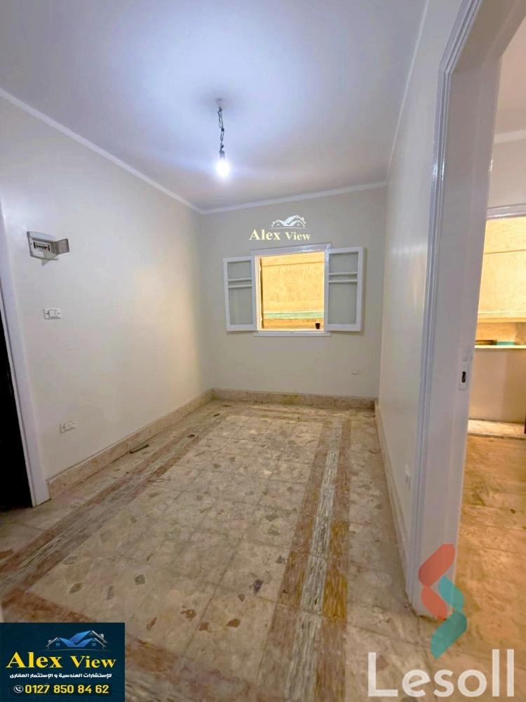 شقة للبيع بمساحة 65 متر و غرفتان في المندرة الاسكندرية - كل الصور