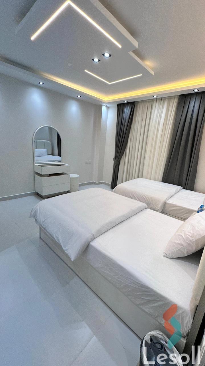 Apartment for daily rent with an area 250 meters and 3 rooms in Mohandessin Giza - Image 3