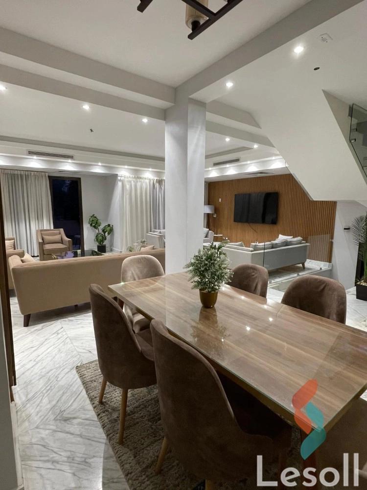 فيلا للايجار الشهري بمساحة 500 متر و 5 غرف في التجمع الخامس - القاهرة الجديدة القاهرة - كل الصور