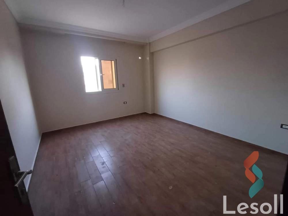 شقة للايجار السنوي بمساحة 225 متر و 3 غرف في المقطم القاهرة - صورة 3