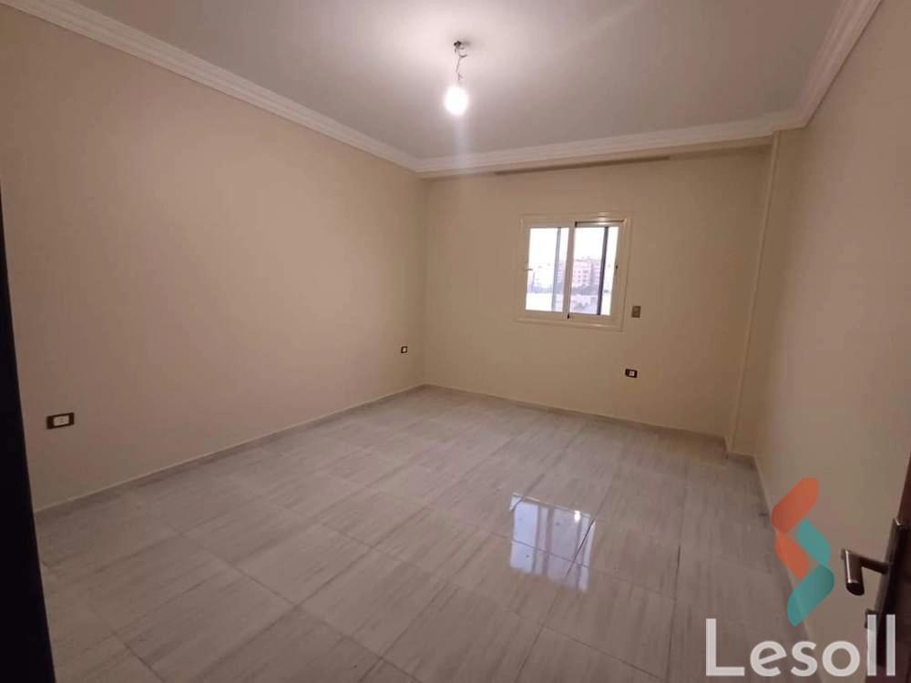 شقة للايجار السنوي بمساحة 225 متر و 3 غرف في المقطم القاهرة - كل الصور