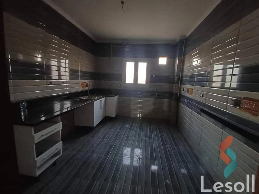 شقة للايجار السنوي بمساحة 225 متر و 3 غرف في المقطم القاهرة - صورة 4