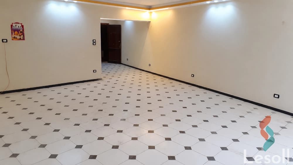 Apartment for sale with an area 200 meters and 3 rooms in Mohandessin Giza - Image 2
