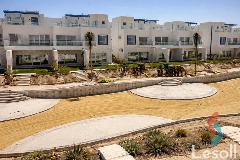 شاليه مميز في رأس الحكمة بسعر لقطة ولسرعة البيع متشطب جاهز للصيف السنادي - كل الصور