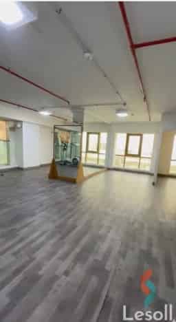 مكتب للايجار فى المهندسين 330م قرب عرابى الرئيسى ( عمارة فندقية ).