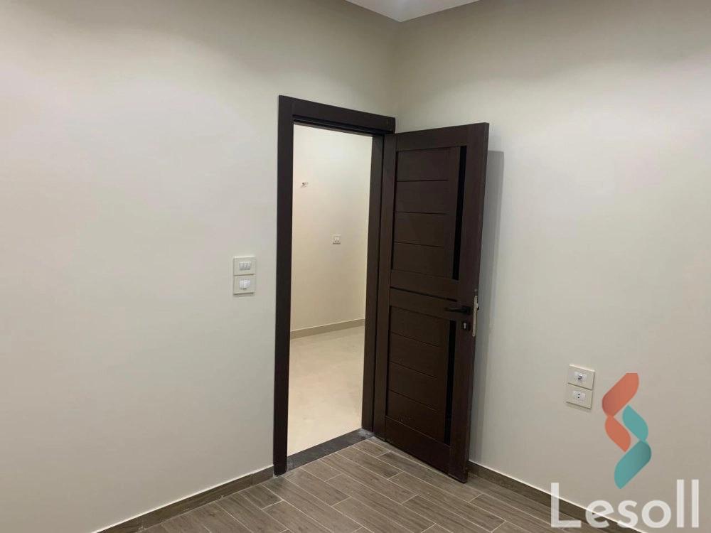 Apartment for sale with an area 170 meters and 3 rooms in 5th Settlement Cairo - Image 3
