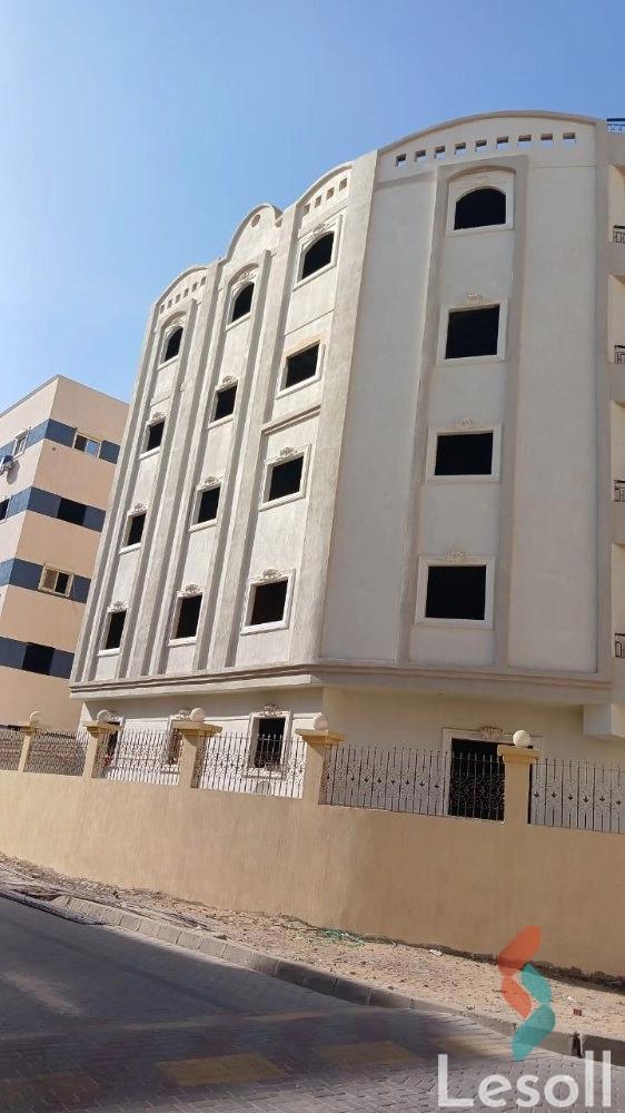 Apartment for sale with an area 220 meters and 3 rooms in Cheikh Zayed Giza - Image 2