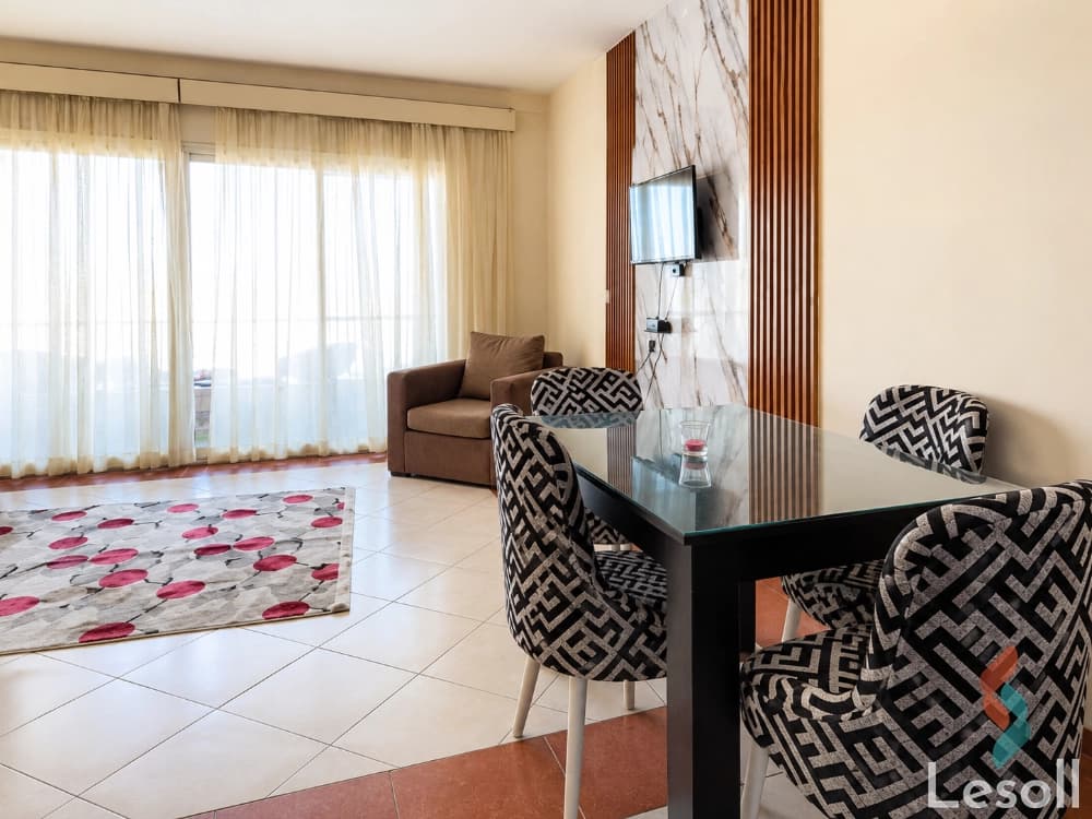 Chalet for Daily Rent in Porto Sokhna Pyramids | Khufu Tower – Sea & Pool View - All Images
