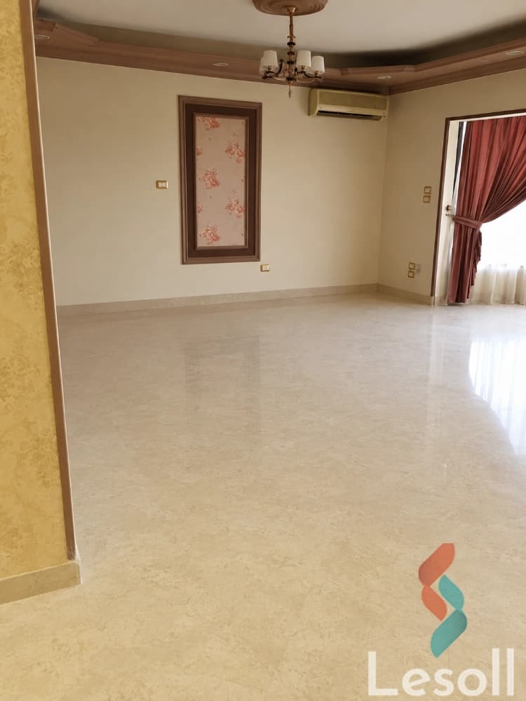 A 300 sq m duplex for rent in Dokki, near Mossadeq Street. Excellent location. - Image 3