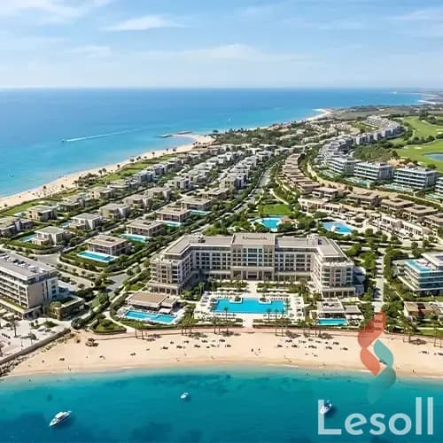 شاليه سينيور برووف للبيع في الصف الخامس داخل هاسيندا رأس الحكمة، بمساحة 227 مترًا - كل الصور