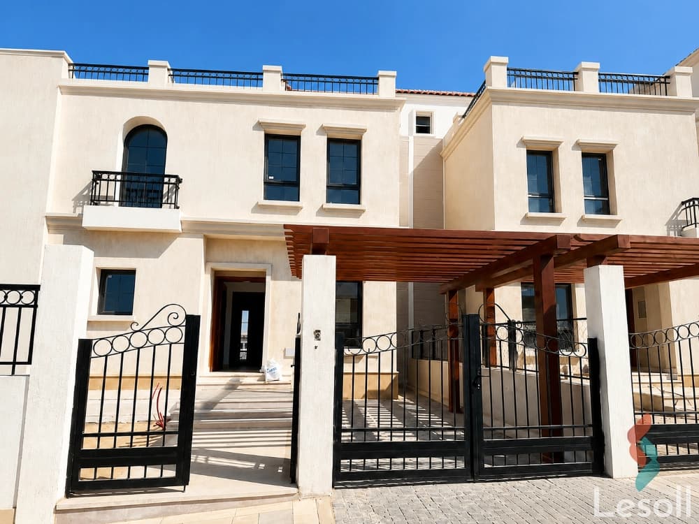 Q1 Villa for Sale in Noor City – L10 | Old Booking and Direct Wide Garden View - Image 2