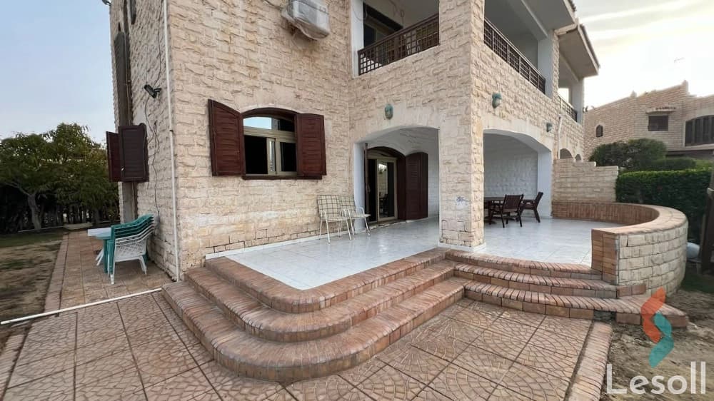 فيلا مستقلة للإيجار اليومي في مارينا 5 – العلمين | 500م و5 غرف - كل الصور