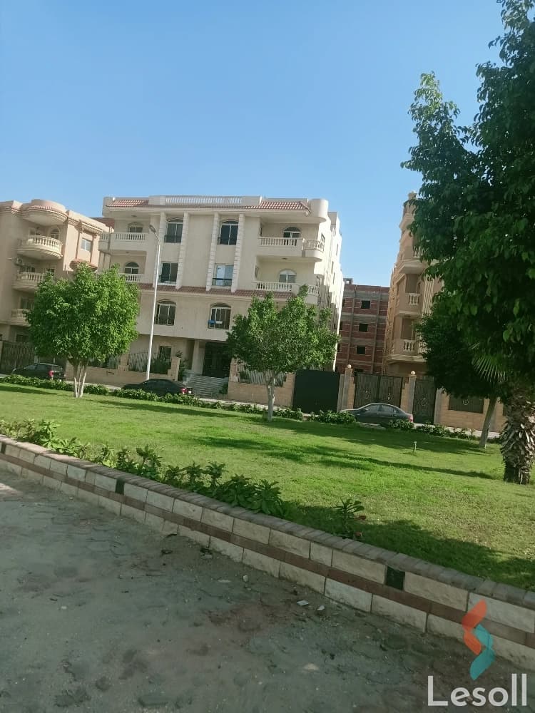 شقة كاملة التشطيب للبيع في الشروق 2 بجوار مول باراديس | 82م وغرفتان - كل الصور