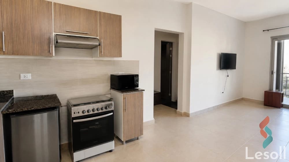 Ground-Floor Chalet with Private Garden for Daily Rent in Long Island | 2BR & Pool View - Image 4