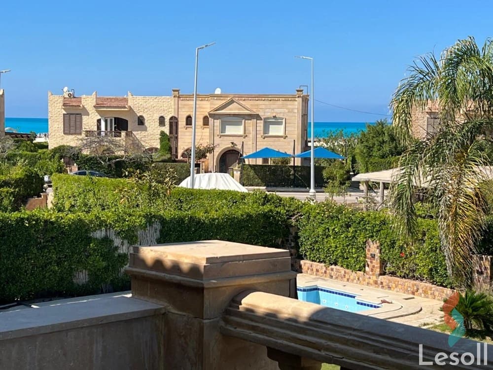 فيلا مستقلة فاخرة للإيجار داخل مارينا 7، بتصميم راقٍ ومساحات واسعة تناسب العائلات الكبيرة - صورة 4