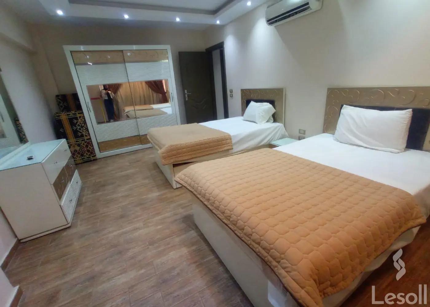 شقة للايجار اليومي بمساحة 165 متر و 3 غرف في المهندسين الجيزة - صورة 3