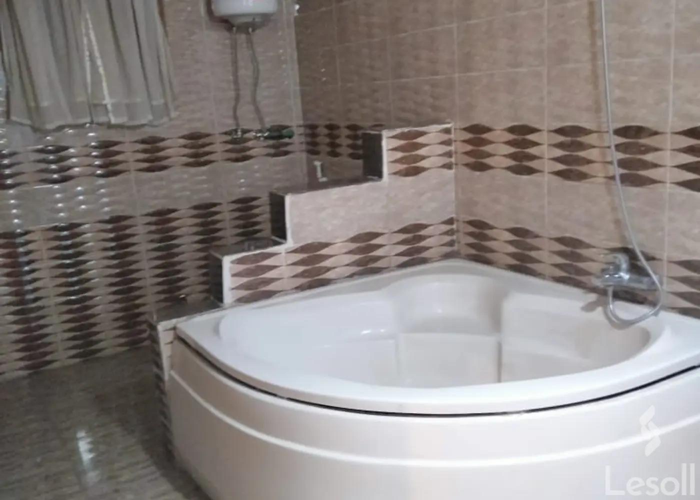 شقة للايجار اليومي بمساحة 200 متر و 3 غرف في المهندسين الجيزة - صورة 4