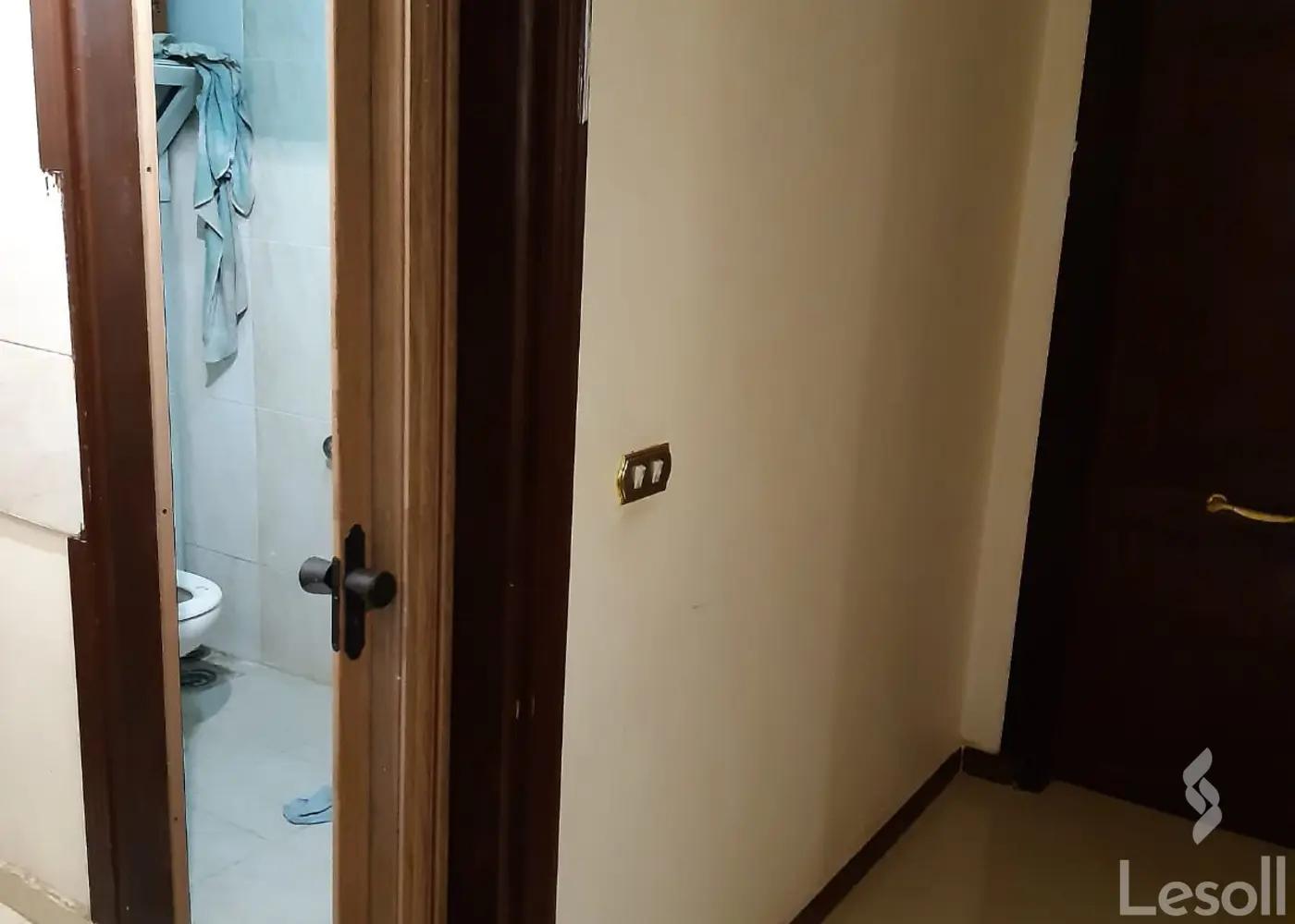 Twin house for sale with an data.area 385 meters and 8 data.rooms in Nasr City Cairo