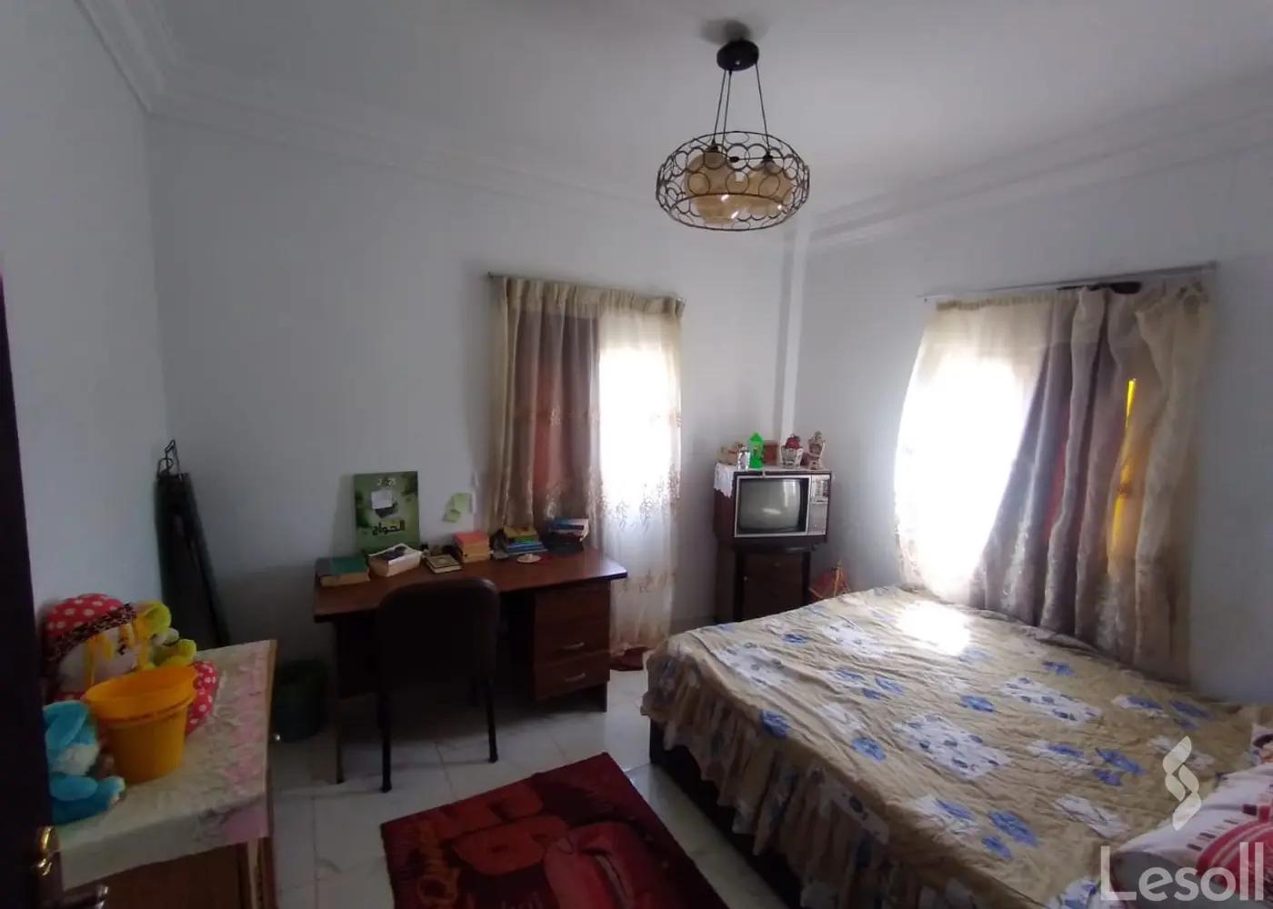 شقة للبيع بمساحة 200 متر و 3 غرف في مدينة نصر القاهرة - صورة 2