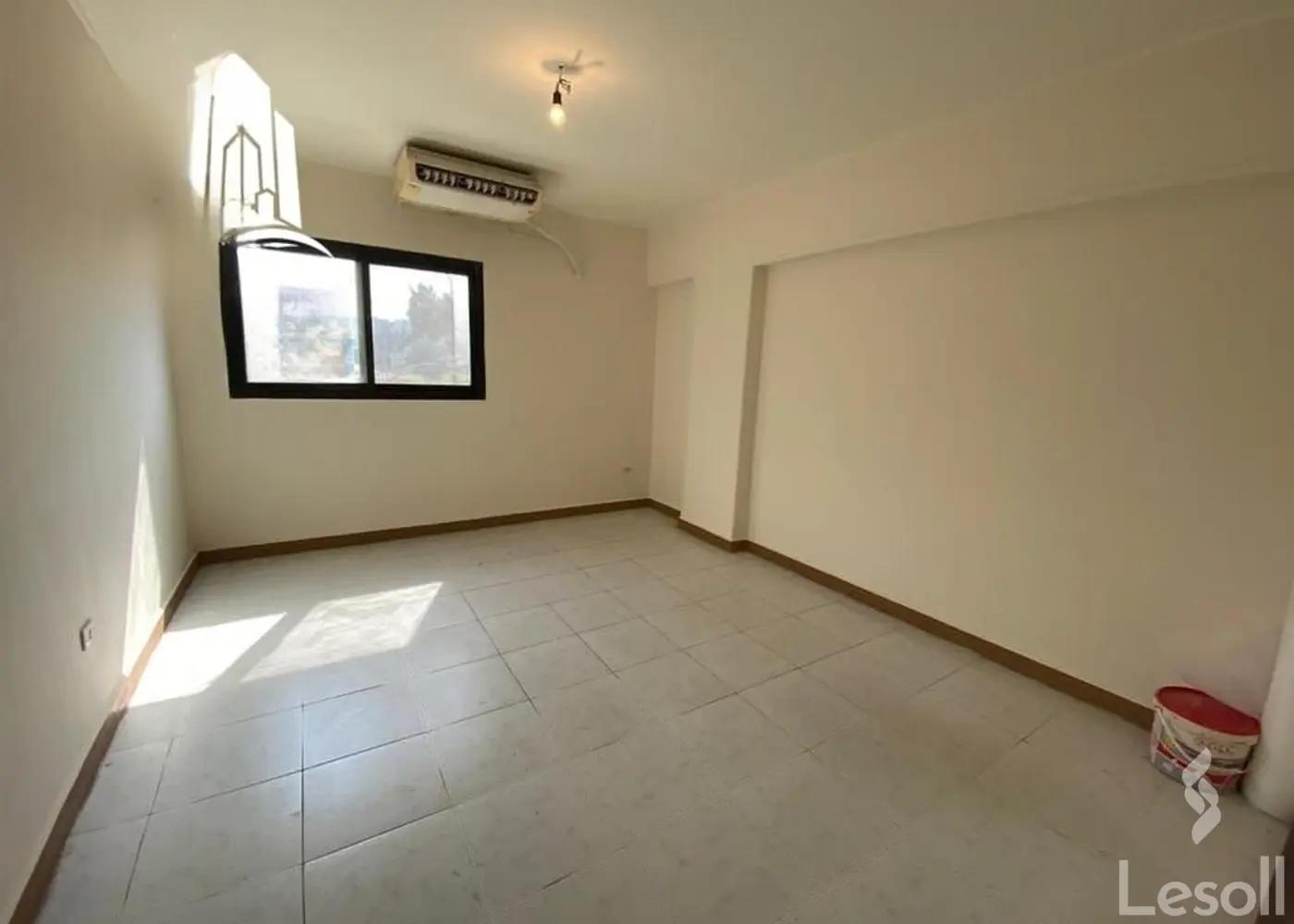 شقة للبيع بمساحة 200 متر و 3 غرف في مصر الجديدة القاهرة - صورة 3