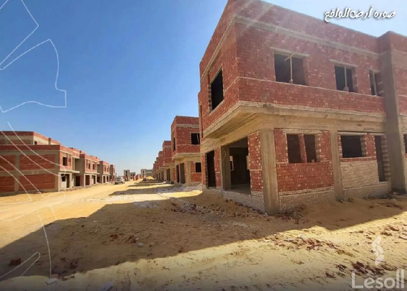 Twin house for sale with an data.area 355 meters and 5 data.rooms in Cheikh Zayed Giza - All Images