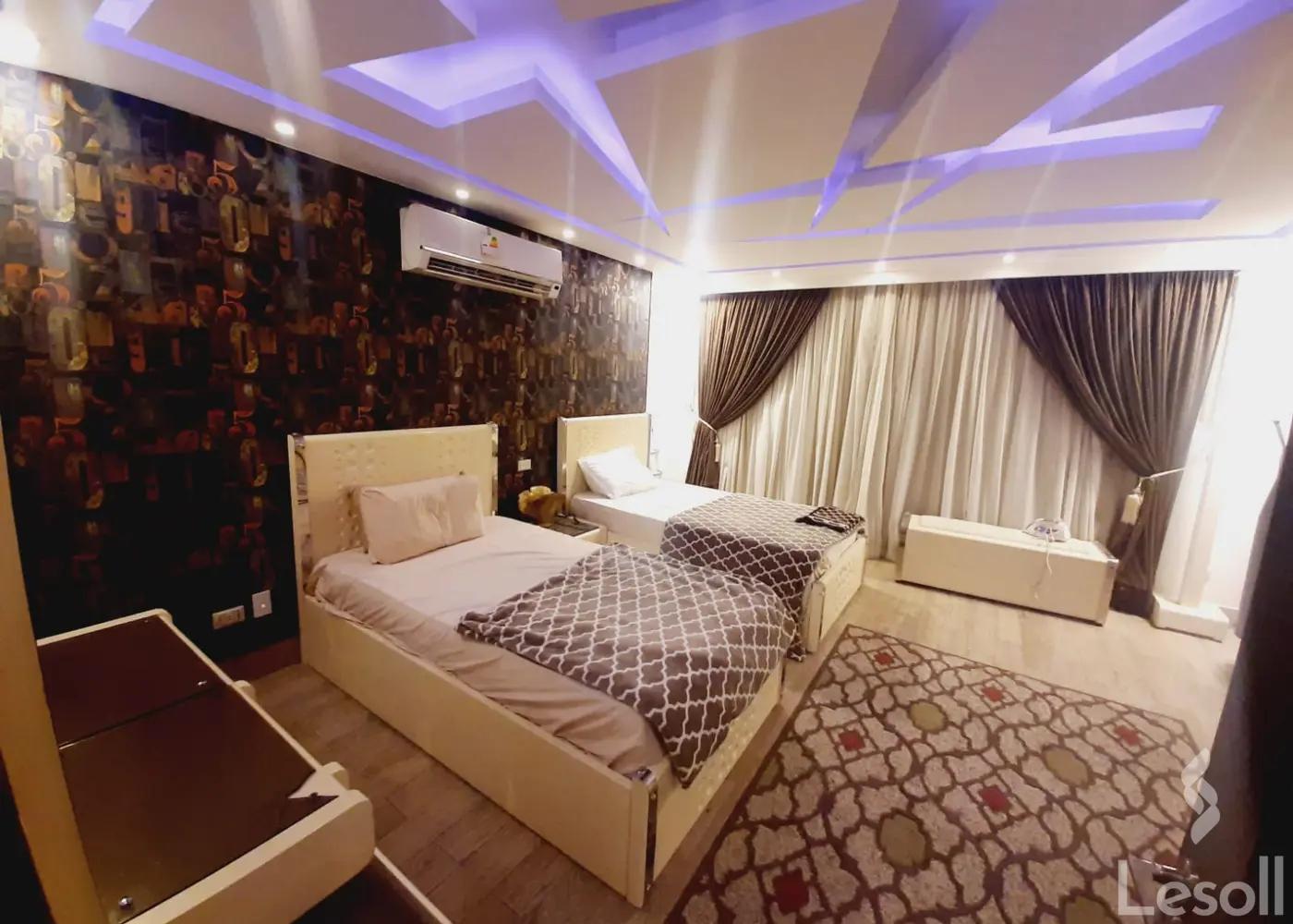 Apartment for daily rent with an data.area 165 meters and 2 rooms in Mohandessin Giza - Image 4