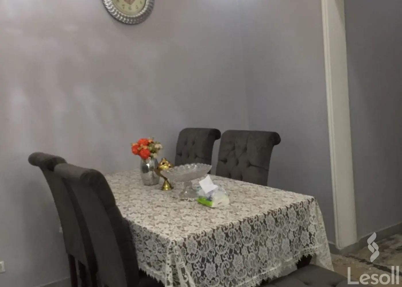 Apartment for daily rent with an data.area 195 meters and 3 rooms in Mohandessin Giza - Image 3