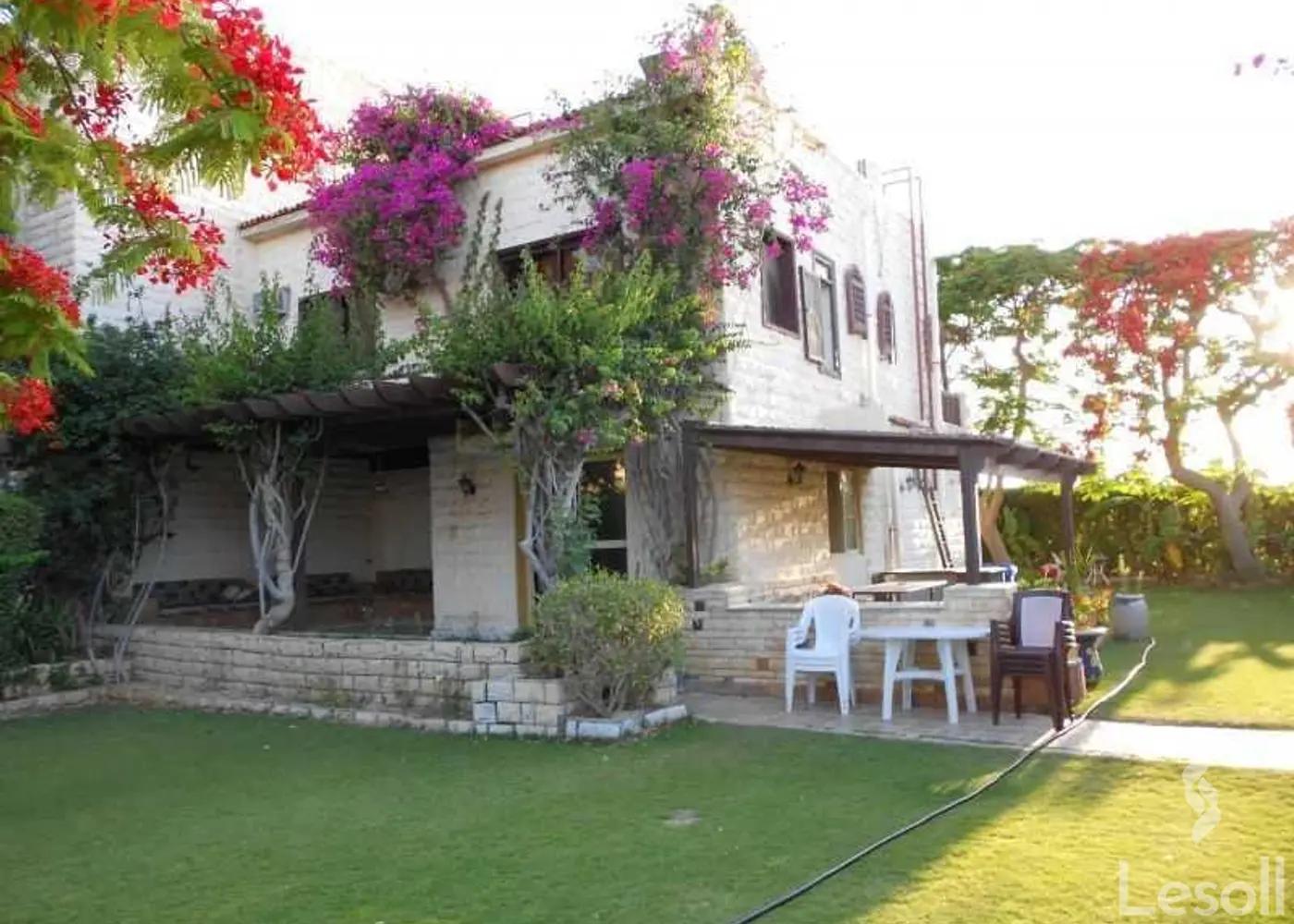 Duplex for sale with an data.area 700 meters and 5 data.rooms in Alamein Matrouh