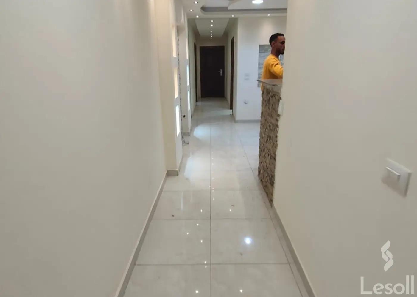 Office for yearly rent with an data.area of 300 meters in Nasr City Cairo