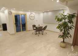 شقة250م للبيع بارض الجولف ش. نبيل الوقاد( اداري-سكني) تسليم فوري"4غ+3ح"مكيفه بالكامل