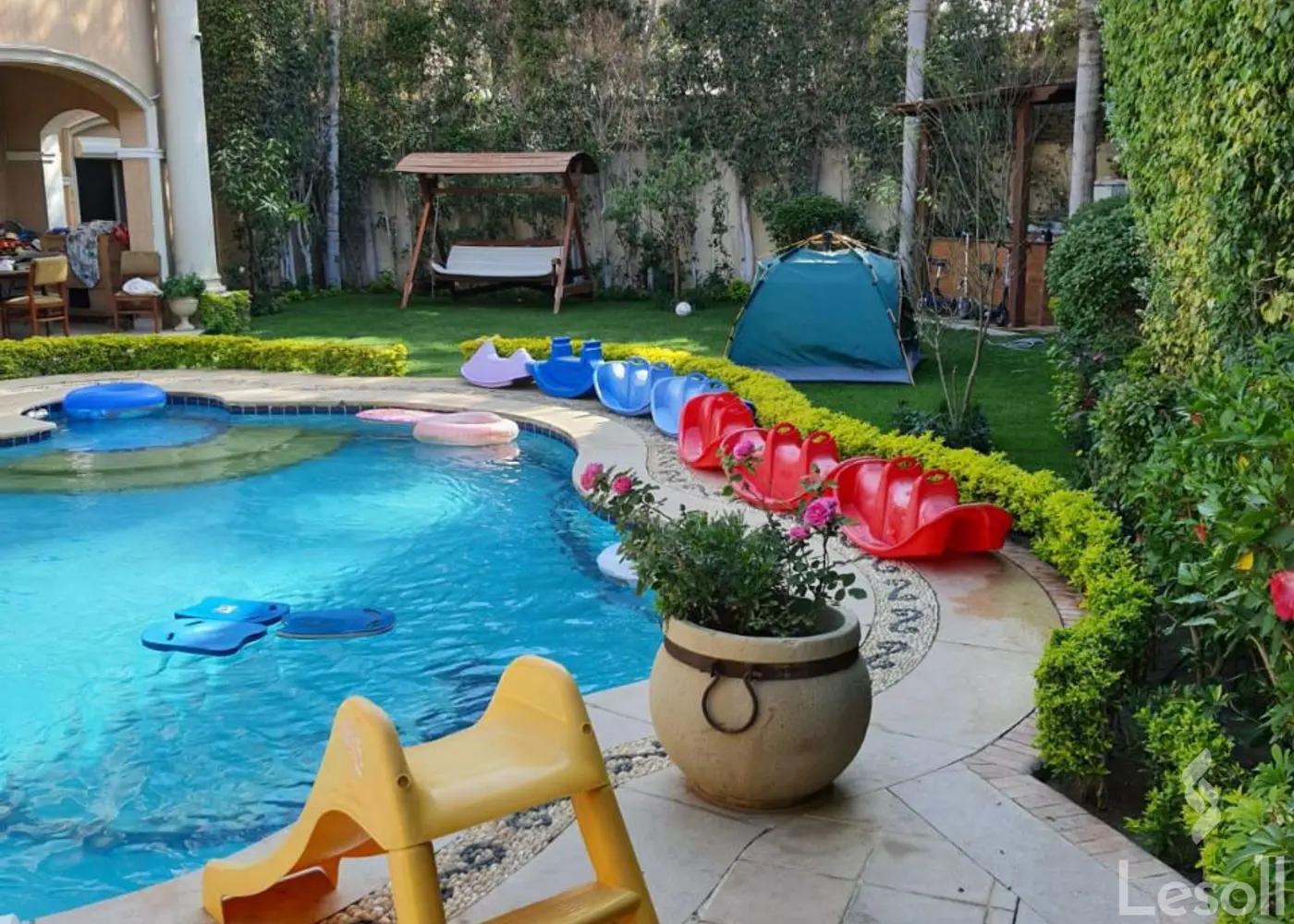 Villa for sale with an data.area 736 meters and 6 data.rooms in October 6 Giza